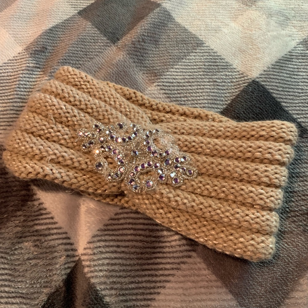Ear warmer
